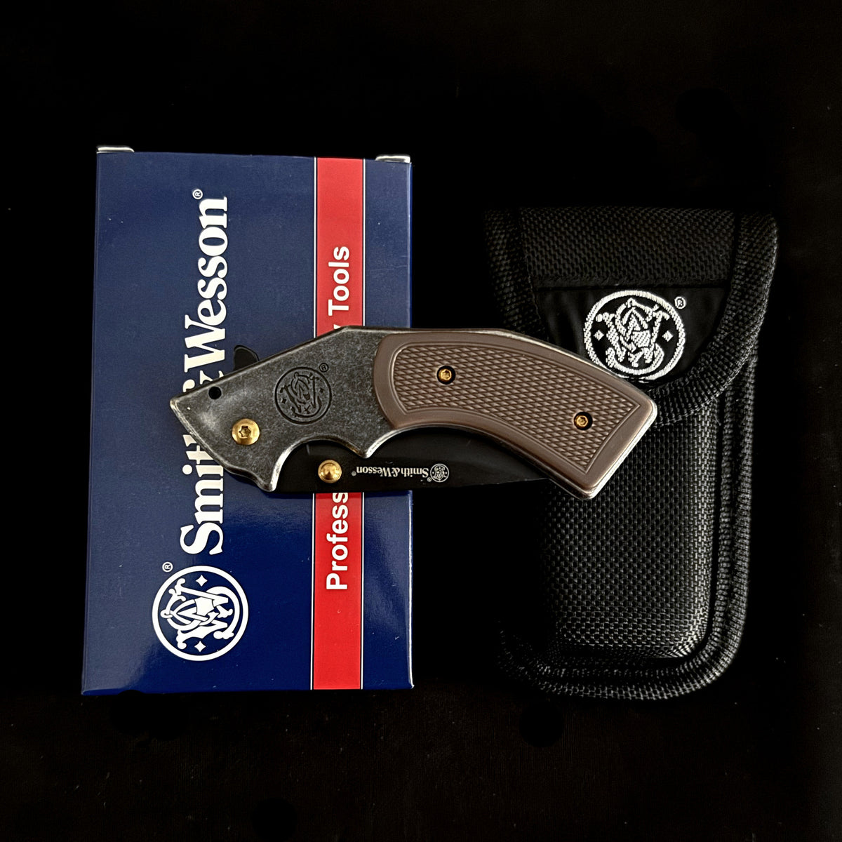 ABS-Handled Folding Knife  7cm Steel Blade | 60° Tip | 90cm Handle | Color Box Packaging